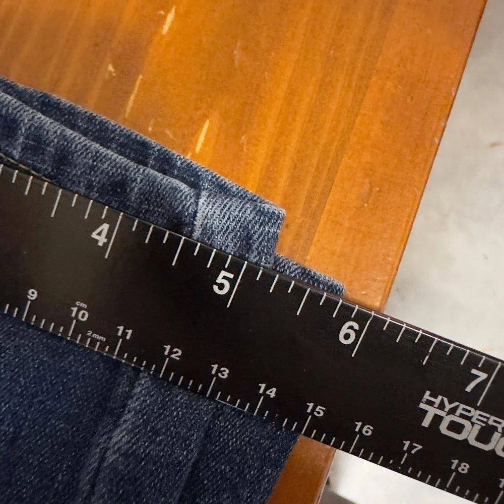 Levi's 311 Shaping Skinny Jeans Womens‎ 30 Blue Mid Rise Stretch Denim Pants